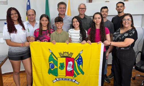 Entrega de Bandeira oficial e incentivo esportivo aos atletas